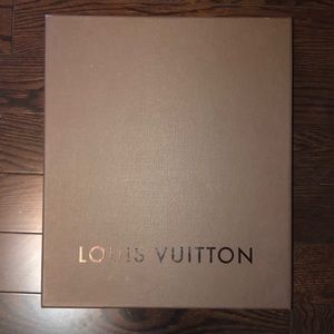Louis Vuitton crossbody bag box